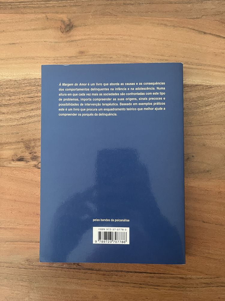 Livro À margem do Amor