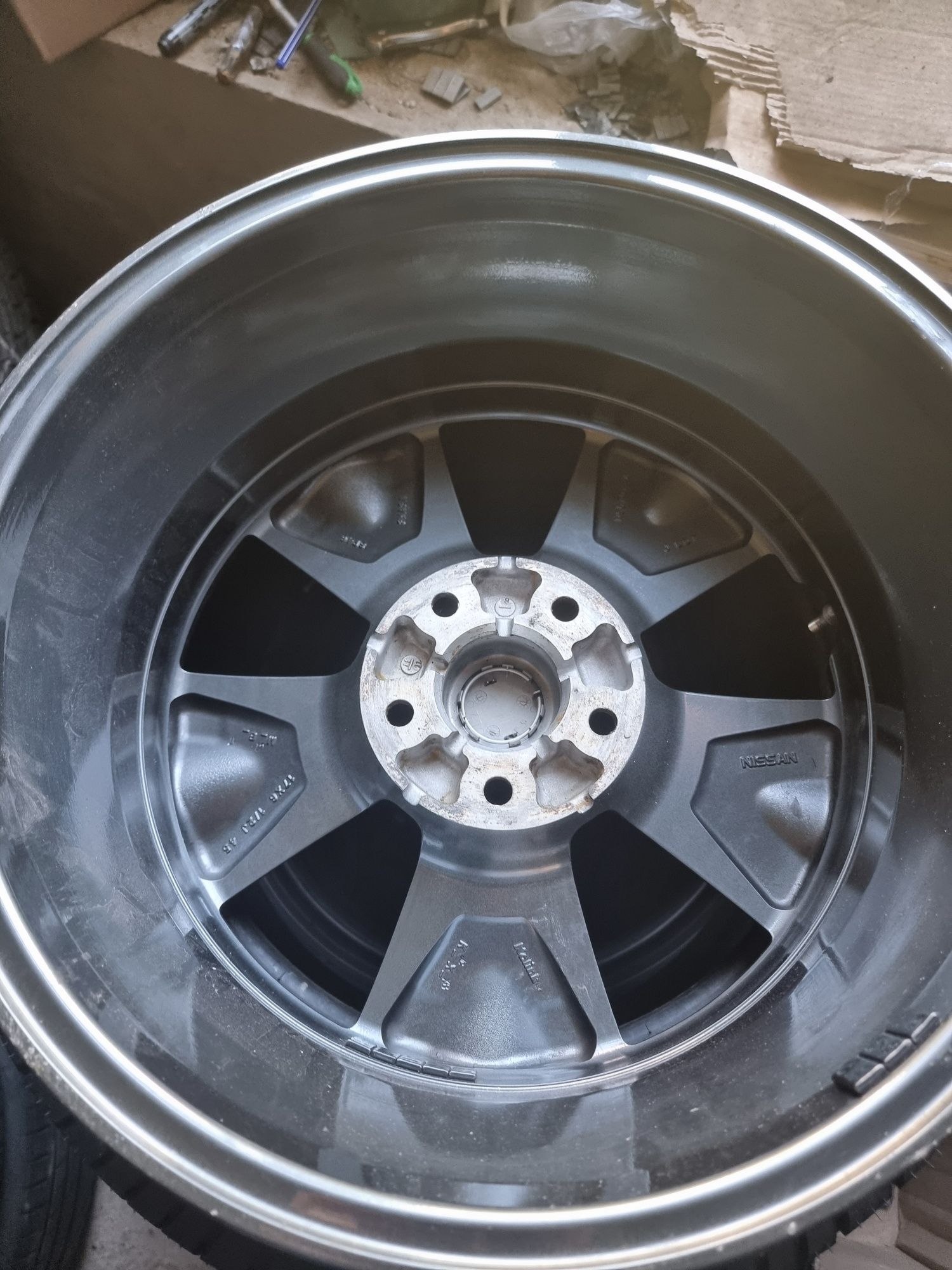 Диски Nissan R17 5x114.3 6.5j ET45 ЦО66.1 оригінал