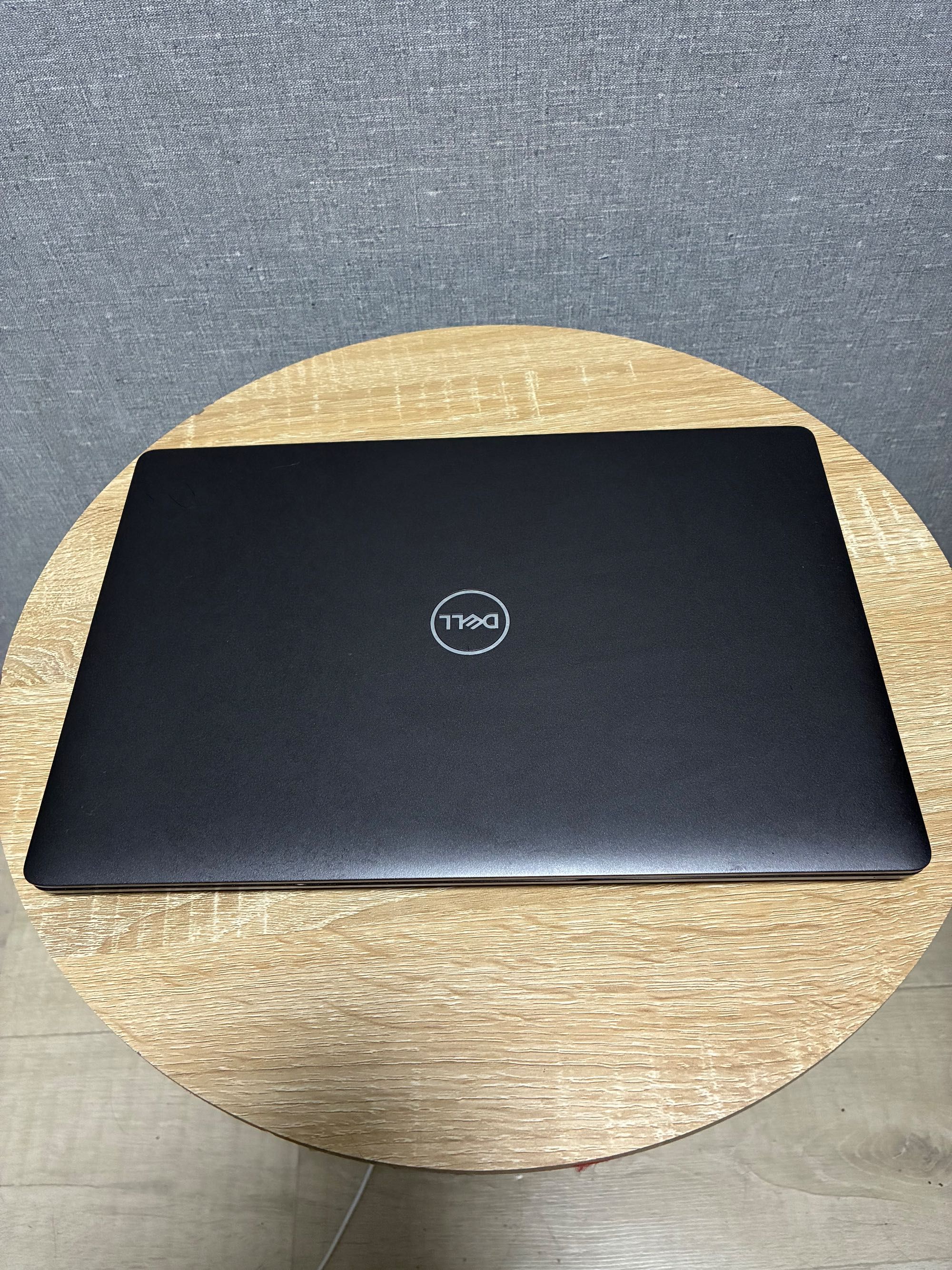 Ультрабук Dell Latitude 5300