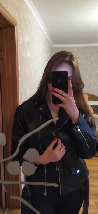 Жіноча чорна косуха