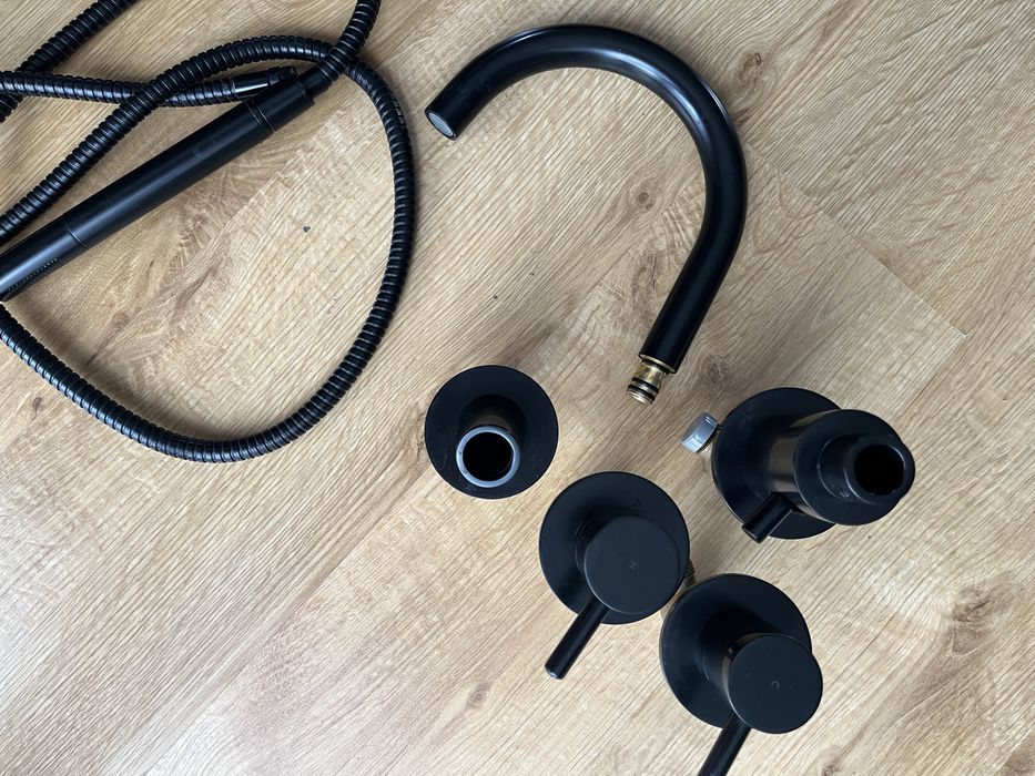 Omnires Y bateria wannowa 4-otworowa Y1232BL czarna