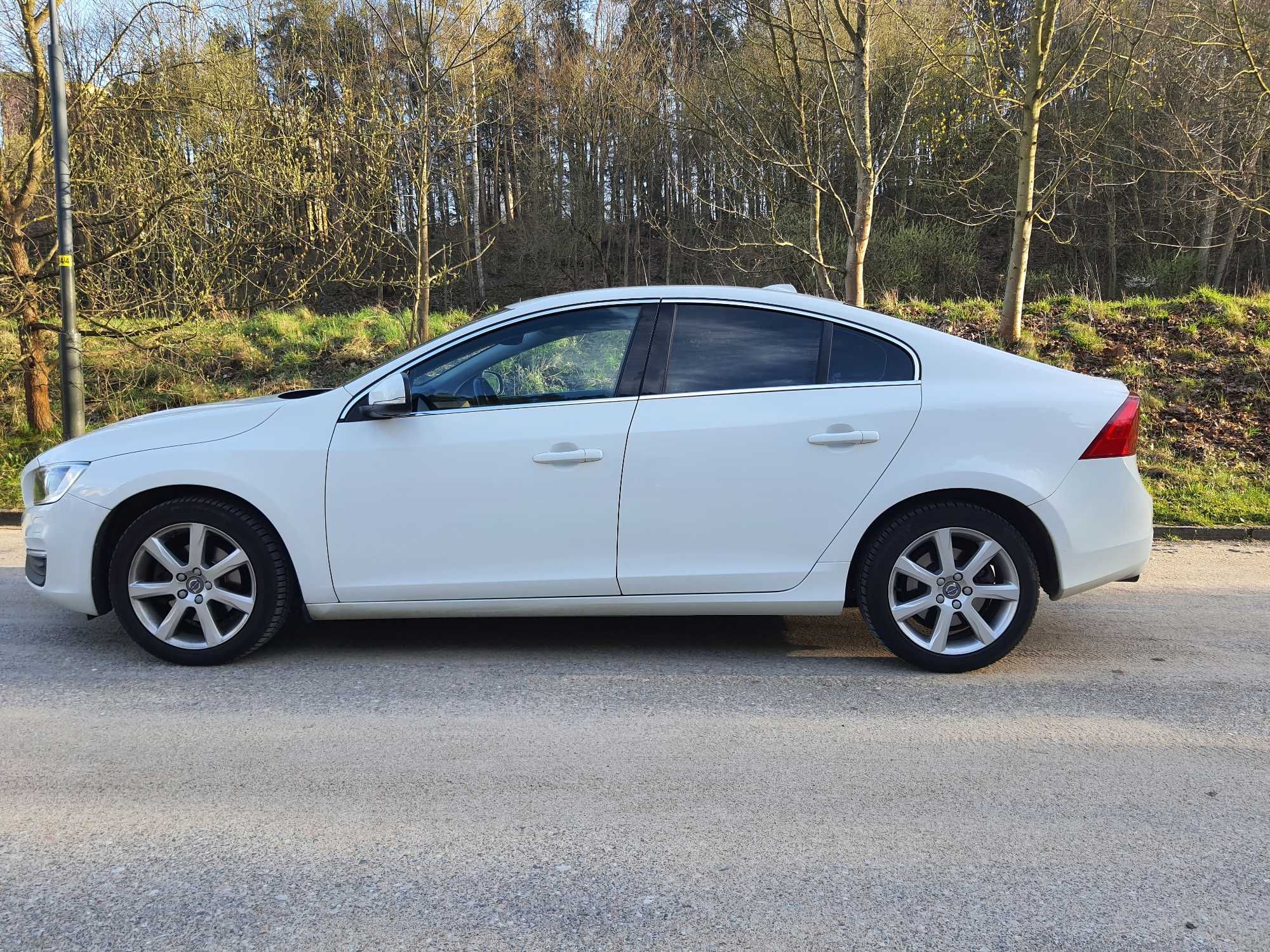 Zadbane Volvo S60 z polskiego salonu, T4 benzyna 190 KM