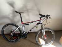 Bicicleta CUBE AMS 125 PRO