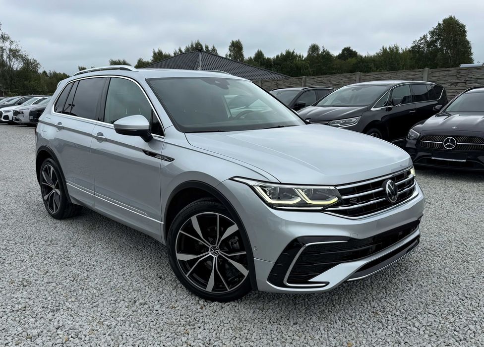 Volkswagen Tiguan      2022