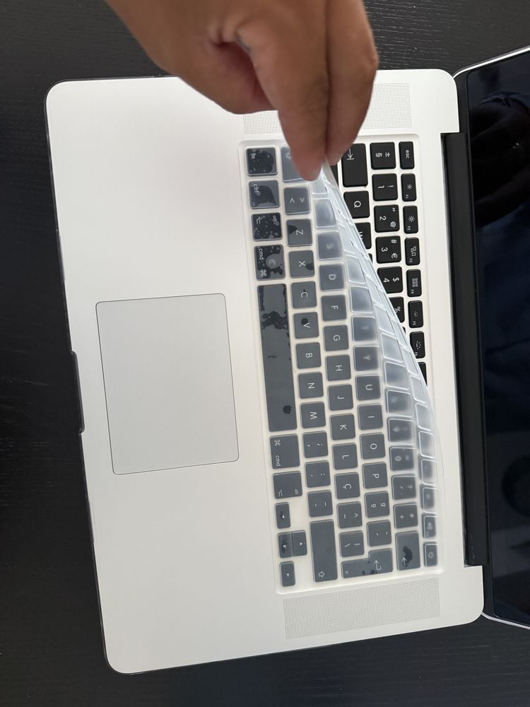 Macbook Pro 16Gb Ram Intel Core i7 - bateria com apenas 49 ciclos