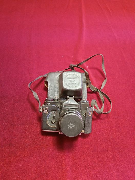 Фотоаппарат ZENIT-11 с объективом  Helios-44M-4.