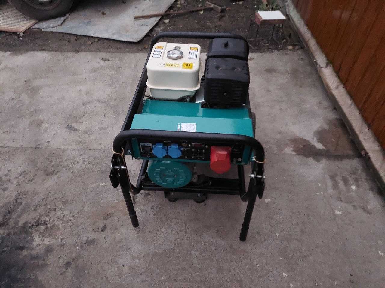 Генератор Heron 6,8 kW +  Газовий карбюратор..