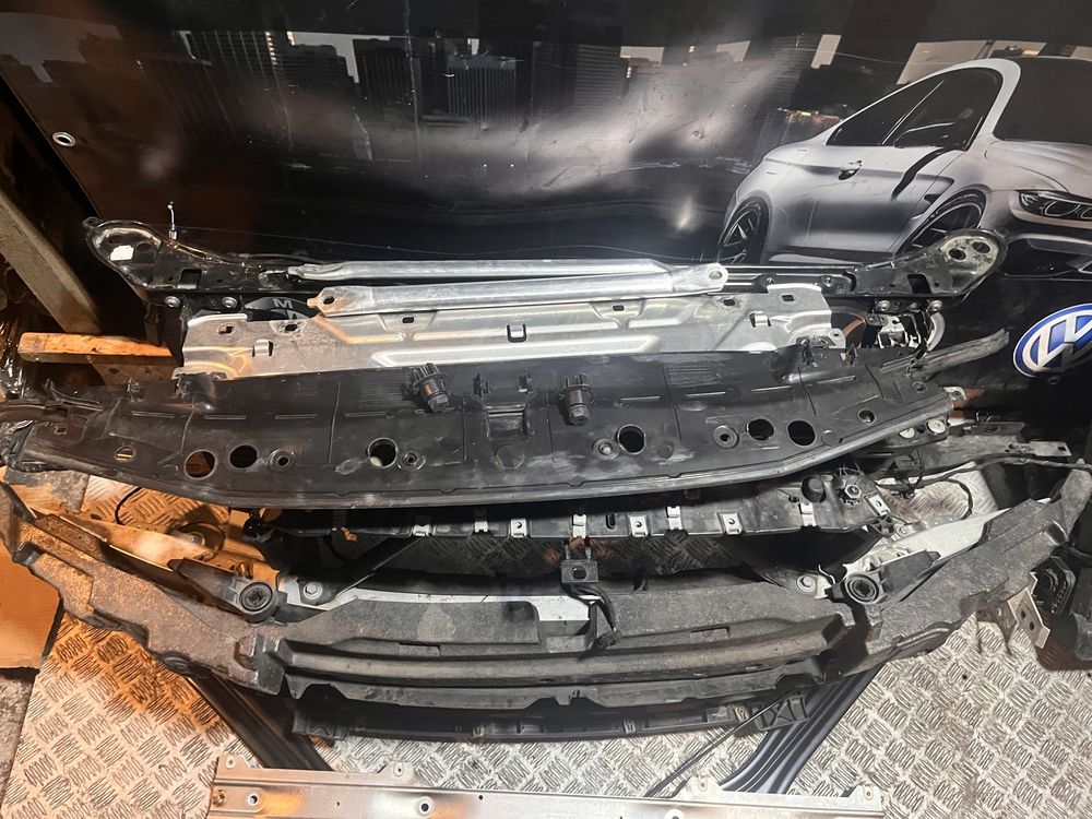 Bmw g22 pas przedni chlodnice komplet 2.0d