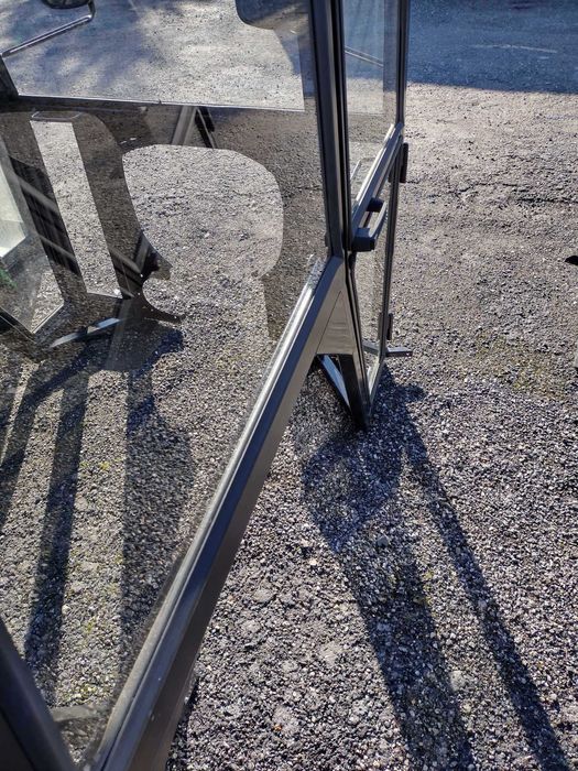 CZĘŚĆ do ciągnika- NOWA KABINA- bez błotników