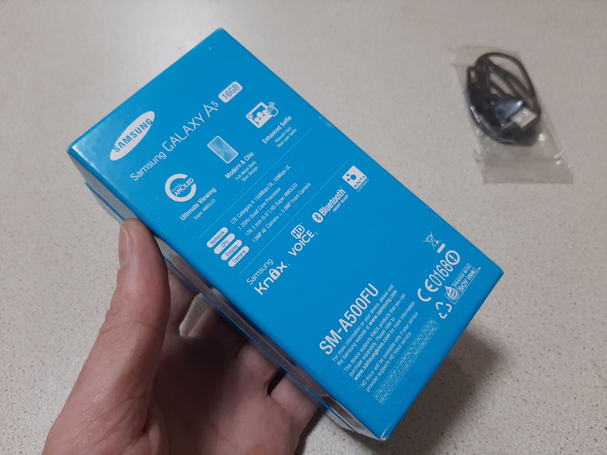 Смартфон Samsung Galaxy A5/A500FU