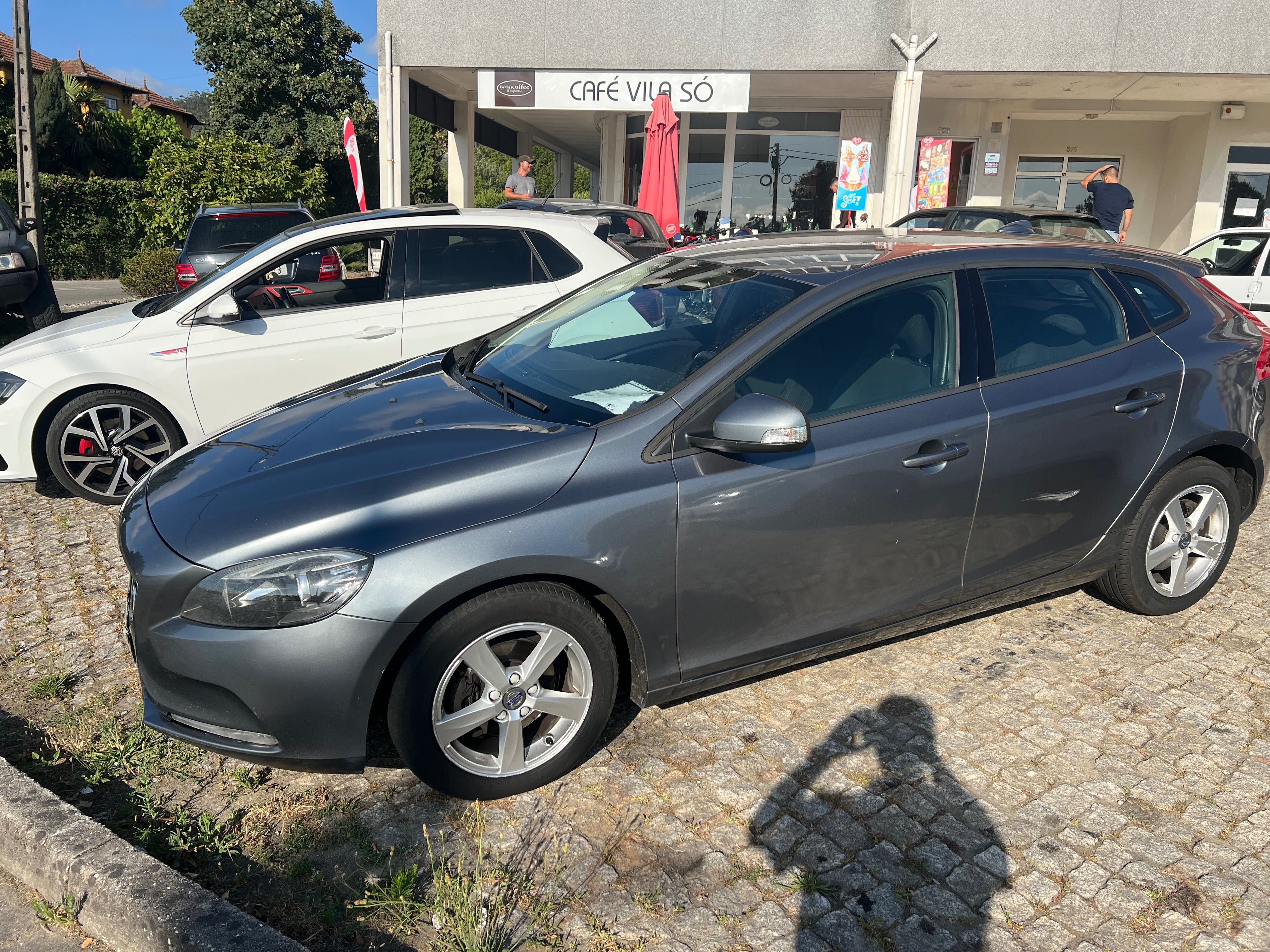 Volvo v40 D2- ótimo estado