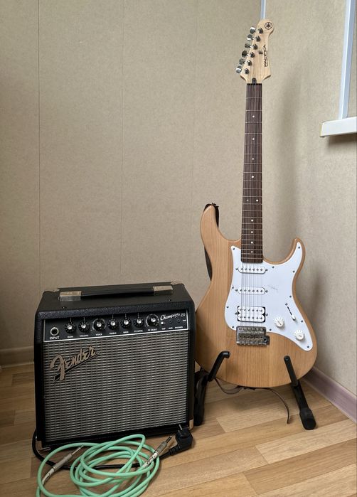 Продам Електрогітару YAMAHA PACIFICA 112J + комбік FENDER CHAMPION 20