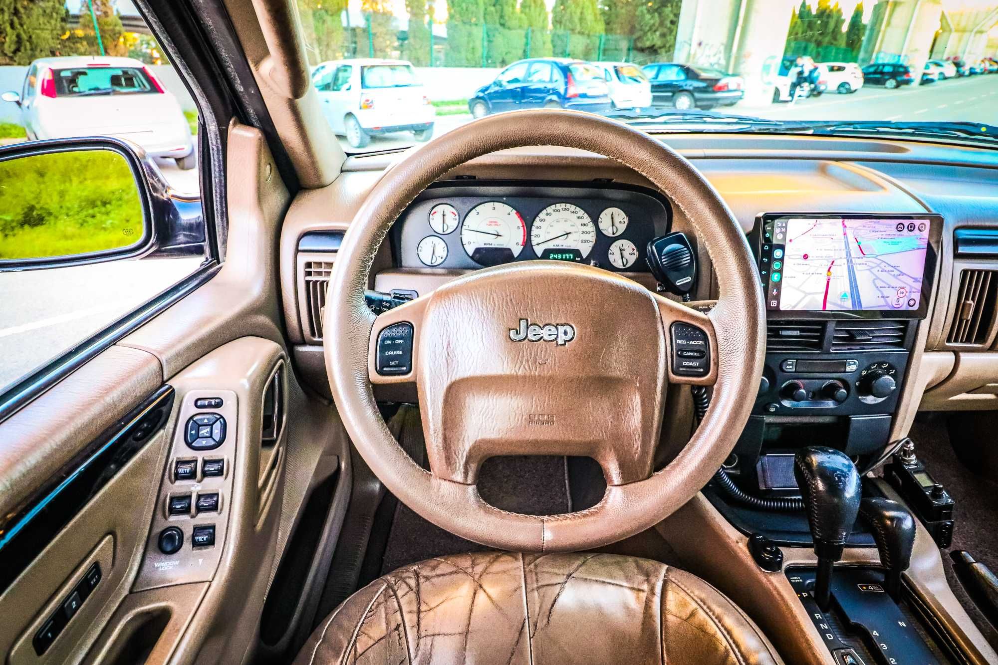 Jeep Grand Cherokee CRD com Homologações