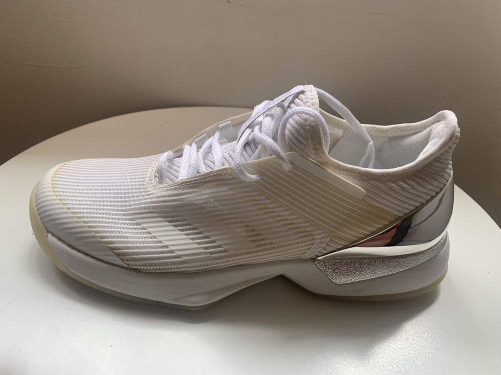 Tênis Adidas branco