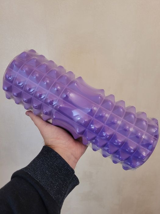 Валик массажный с выемкой для позвоночника 33*12 см валик масажний