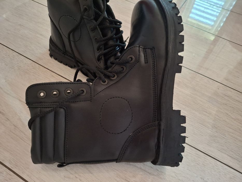 Buty robocze czarne roz.41 wysokie.