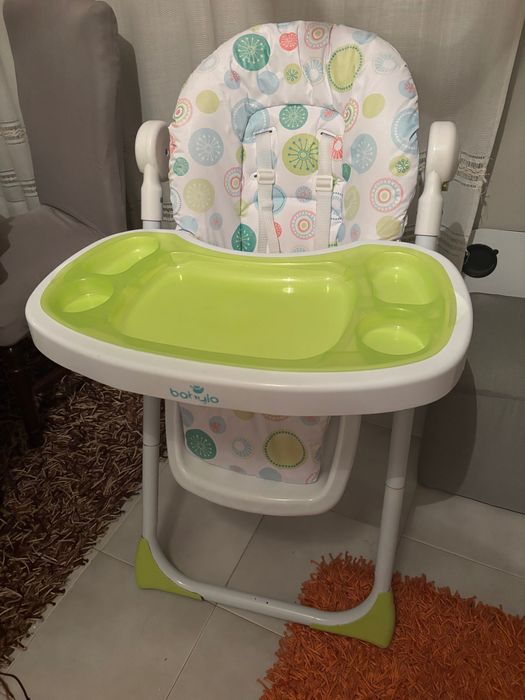 Cadeira de refeição de criança