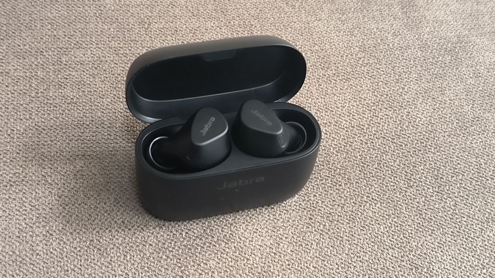 Słuchawki bezprzewodowe Jabra Elite 4 Active.