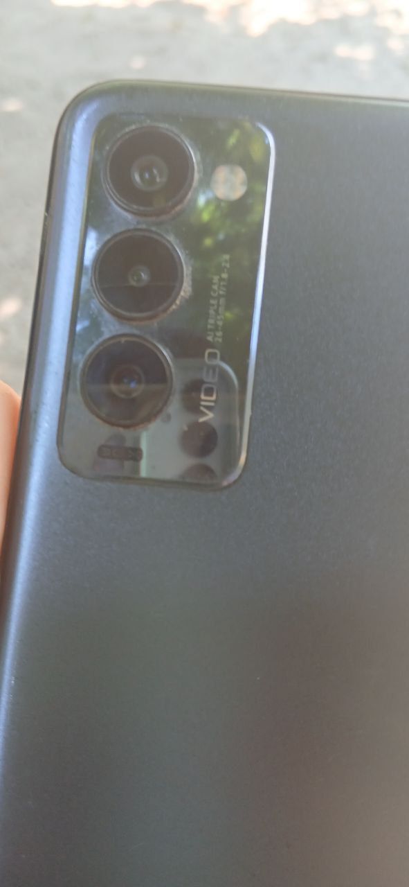 Tecno Camon 18p 8/128 NFC хороший стан