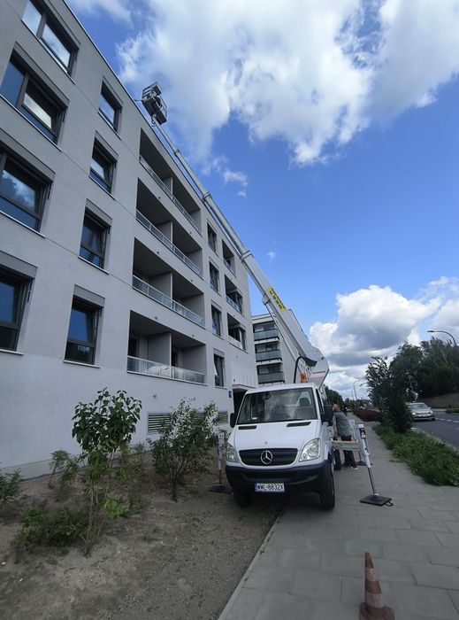 Podnośnik koszowy zwyżka wynajem 22m 26m 33m wycinka drzew rębak