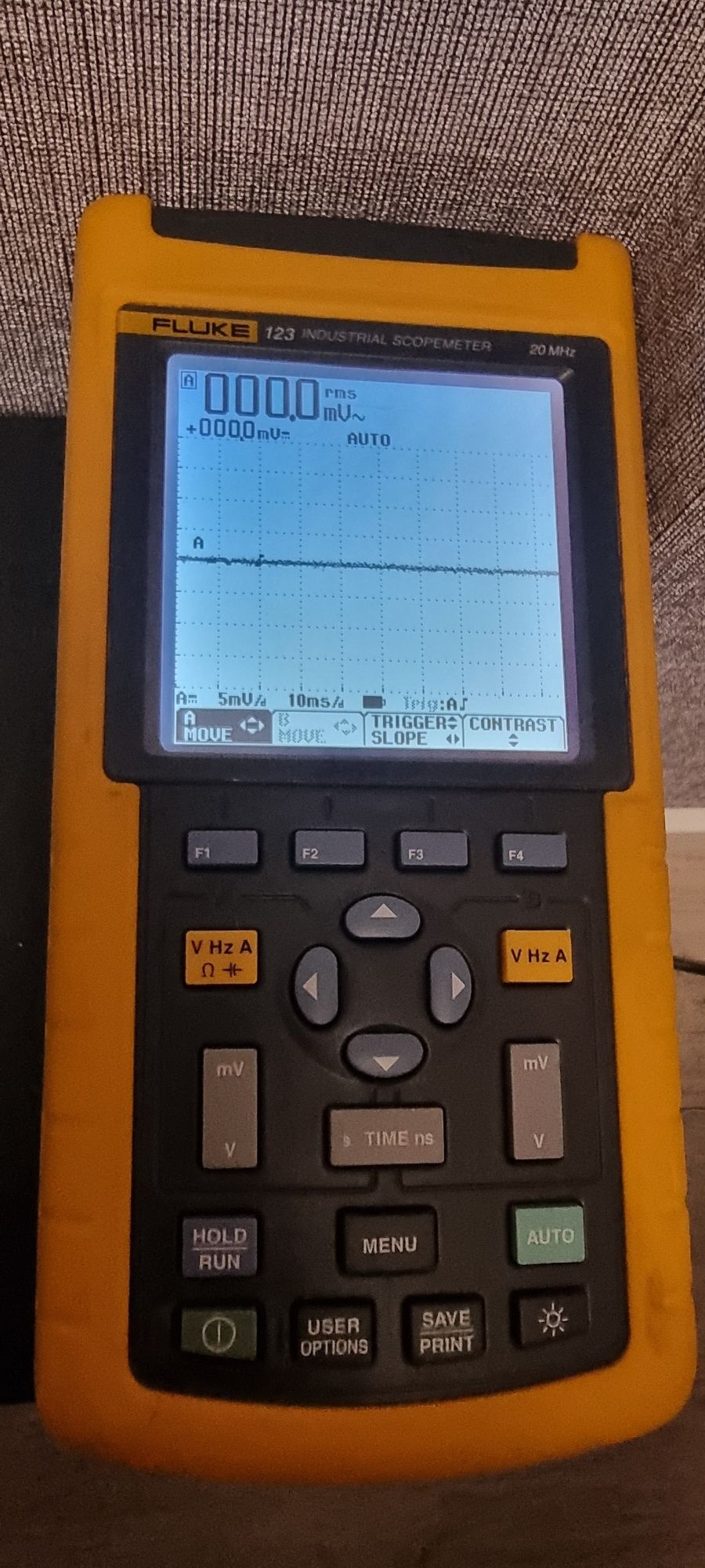 Мультиметр Осциллограф fluke 123