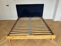 Łóżko drewniane tapicerowane navy blue 160x200