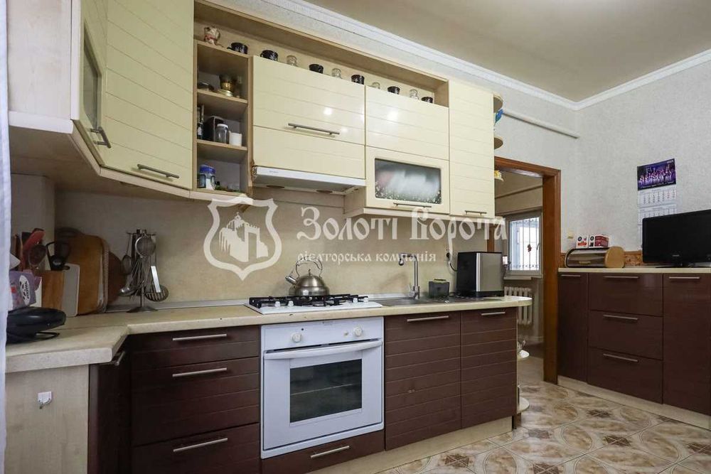 Будинок, 1пов. Гарний стан. с. Велика Димерка, Броварський район