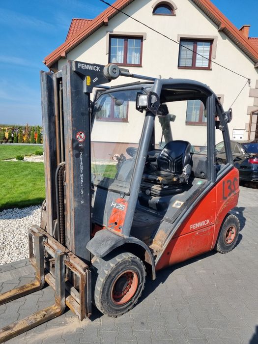 LINDE H25D triplex 4.7m  diesel vw  w bardzo dobrym stanie