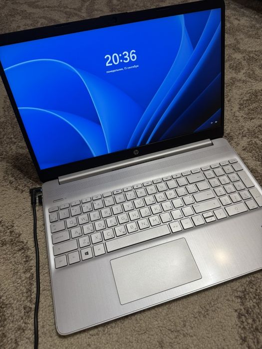 Ноутбук HP Laptop 15s-eq2059ua,швидкий та працюючий ноутбук в гарному