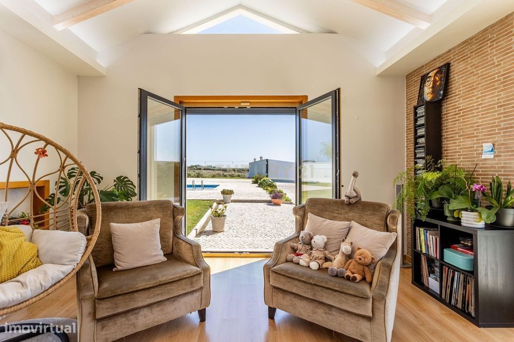 Moradia T4, em Sintra/Assafora, piscina e terreno de 3.720m2