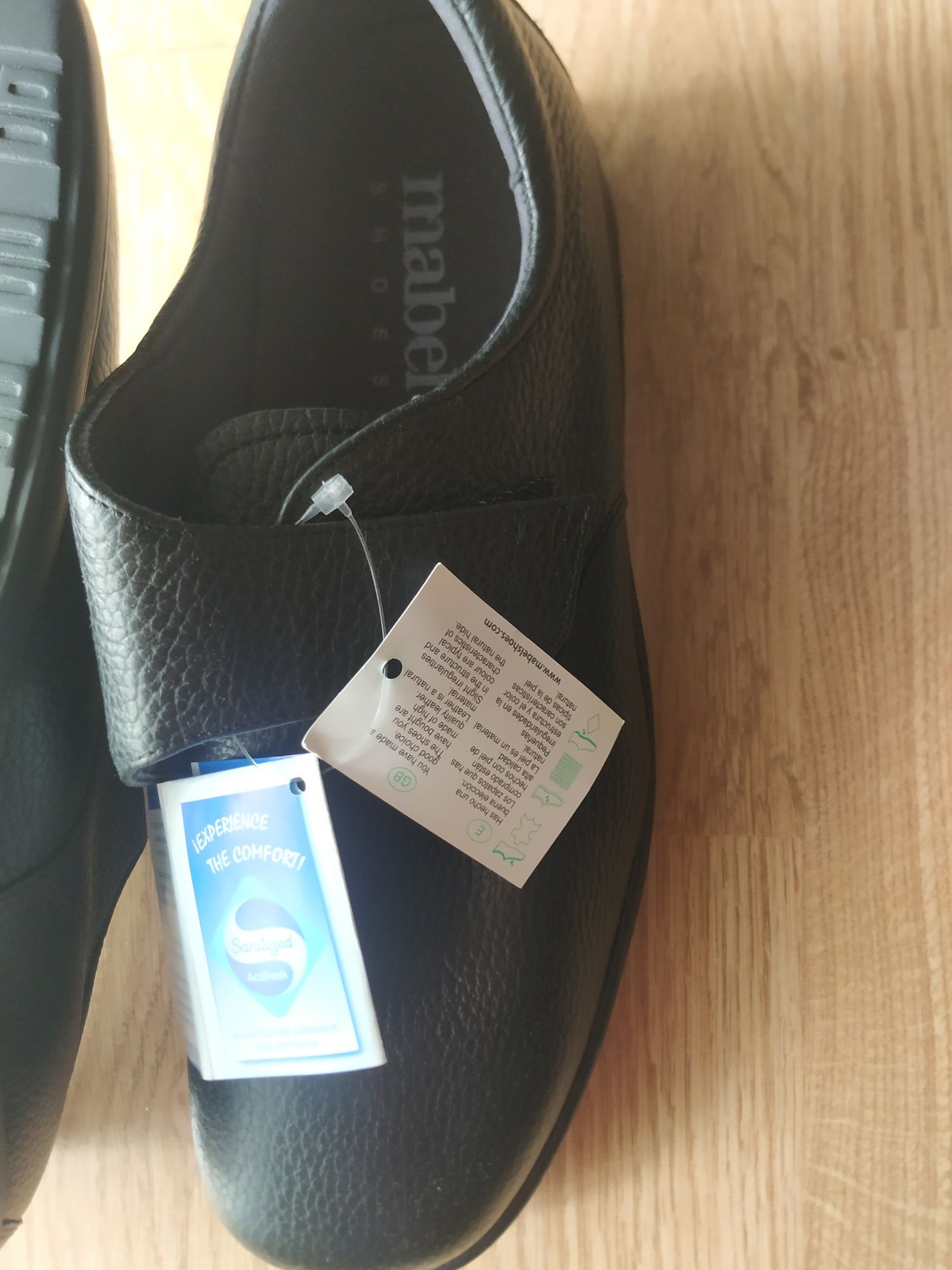 SAPATOS NOVOS. PELE PURA vendidos lojas especialidade