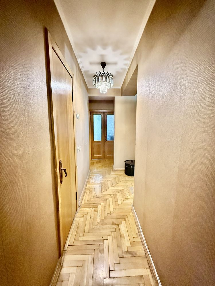Продам 3 кімнатну квартру на ЖМ Ломівський(Фрунзенський)