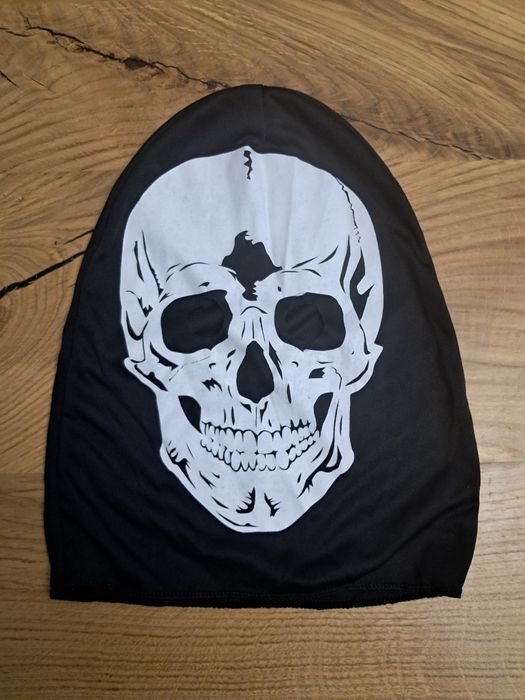 Maska chłopięca  - 152 cm