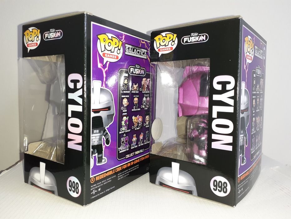 Funko Fusion Cylon and Cylon Chase