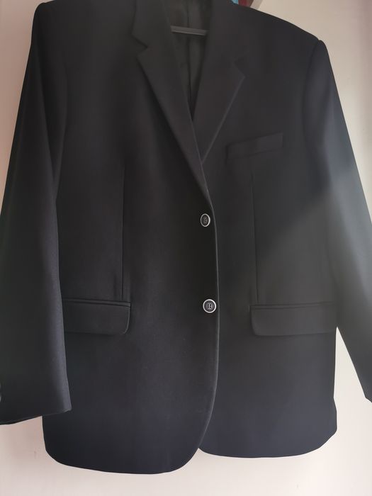 Elegancka czarna marynarka meska