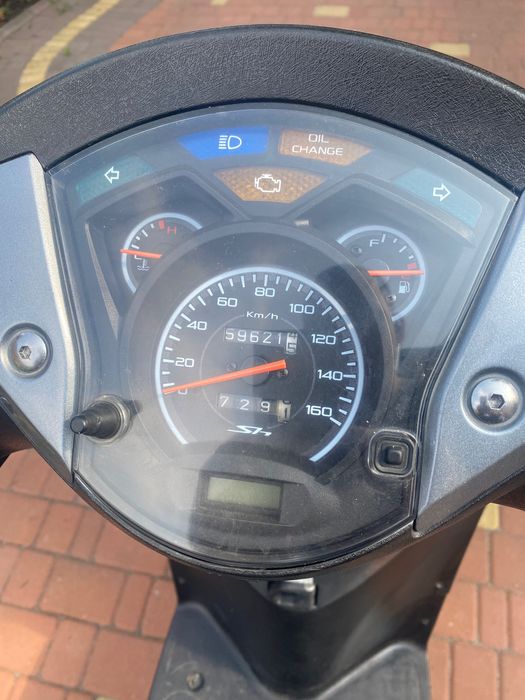 Продам скутер Хонда sh 125