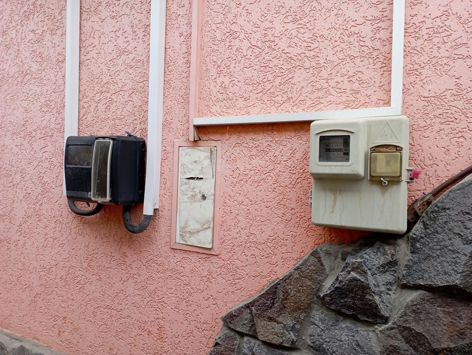 Будинковолодіння: комерція + житло 210 м2 Берегово Бако Габора 109