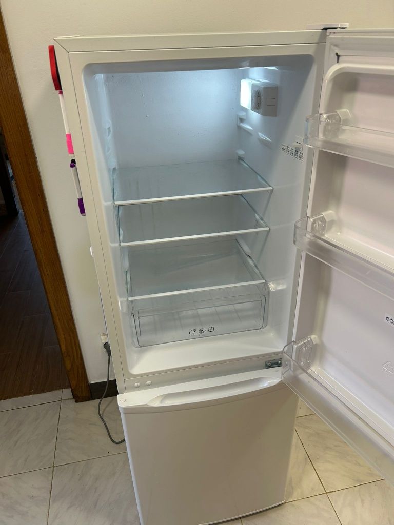 Frigorífico/Geladeira  Medio porte