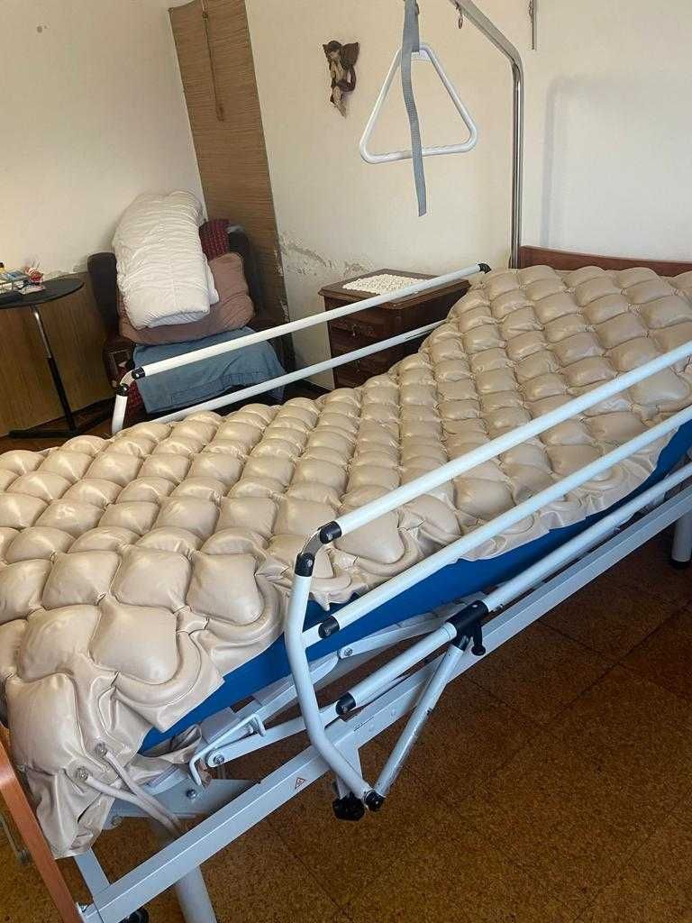 Cama articulada como nova