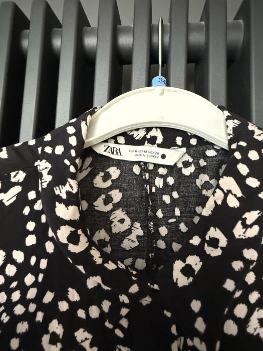 Sukienka maxi zapinana na guziki Zara M
