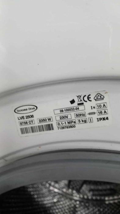 Maquina de lavar roupa 5kl em bom estado