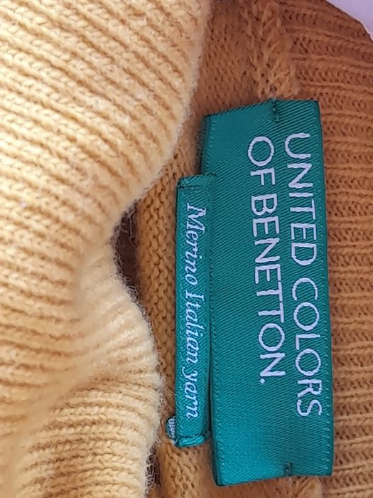 Golf sweter 100 % wełna. Benetton