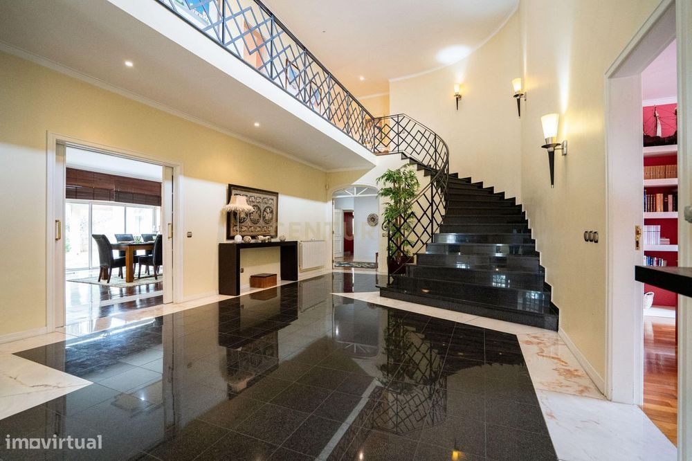 Moradia T6 de luxo em Vila Moreira — Alcanena