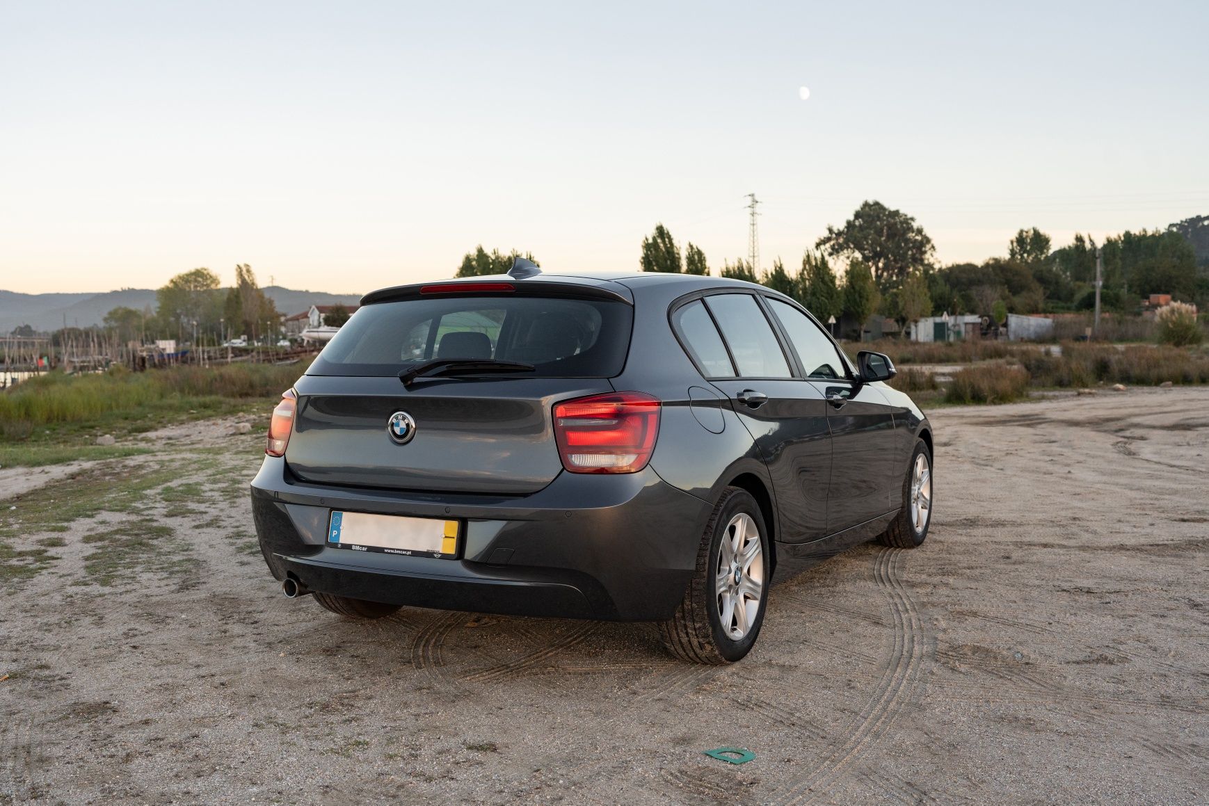 BMW F20 116D com GPS em Excelente Estado - Oportunidade Única!