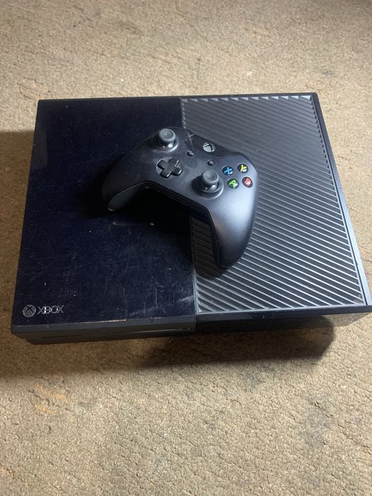 Xbox one 500gb……