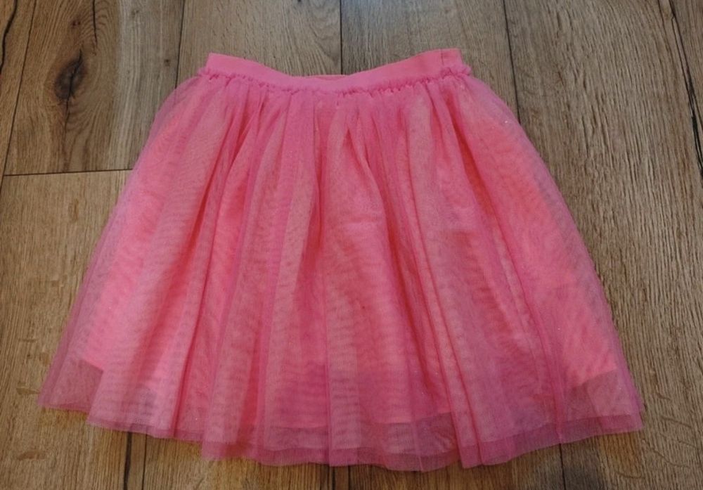 Różowa tiulowa spódniczka r.134/140 H&M