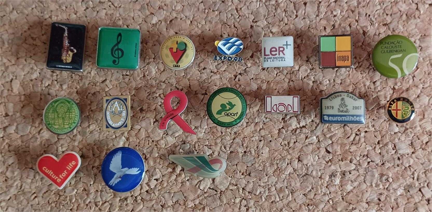Diversos Pin's de diversos temas