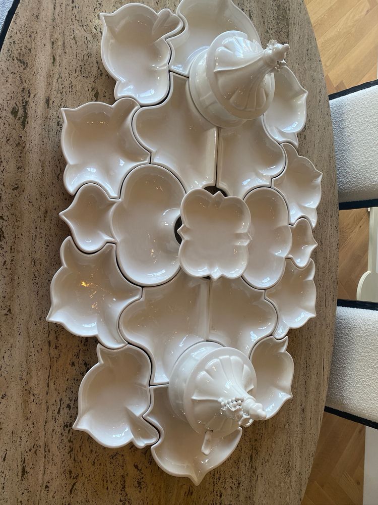 Conjunto de Travessas em Cerâmica Branca – 30+ Peças – Design Elegante