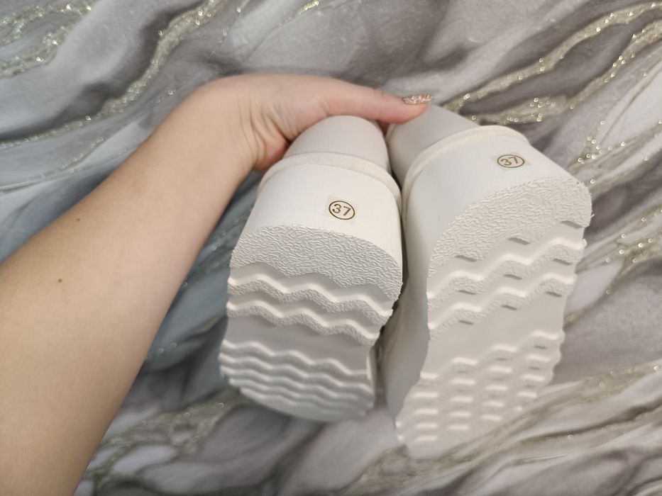 Уггі автоледі угги 36- 37 розмір натуральна шкіра