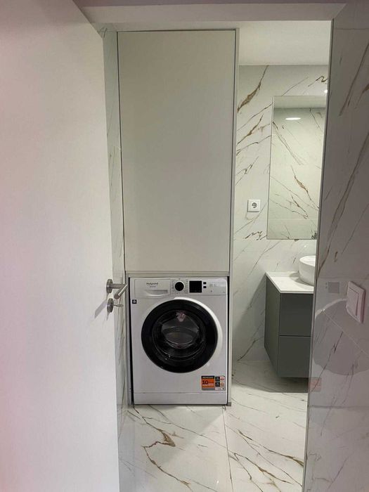 ALUGA-SE ESTÚDIO MEZANINO – PORTO – BAIXA